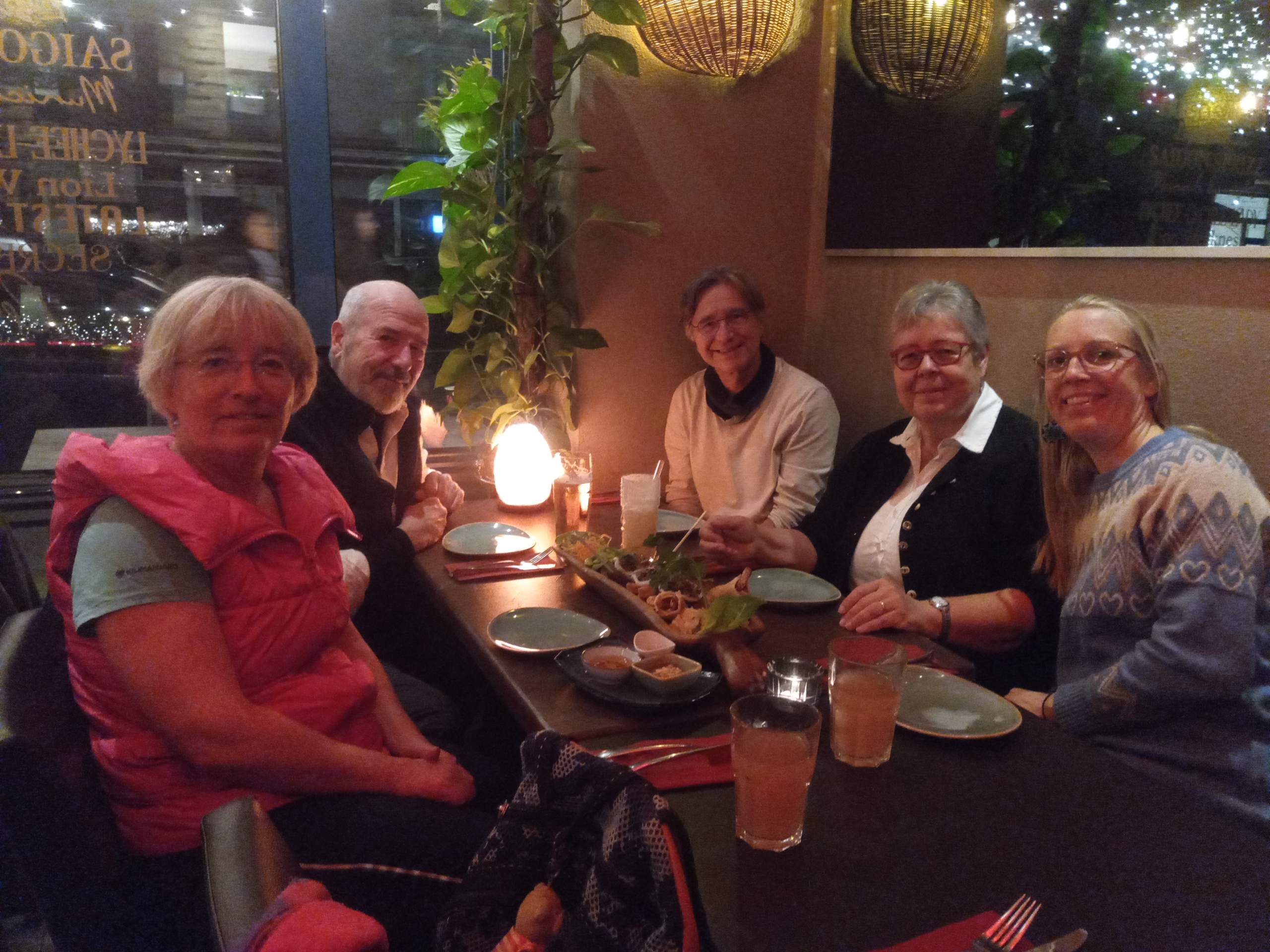 Weihnachtsessen der Ehrenamtlichen beim Vietnamesen